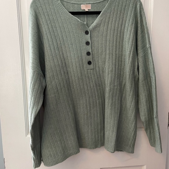 Sage green shorts/sweater pajama set. - Picture 6 of 6